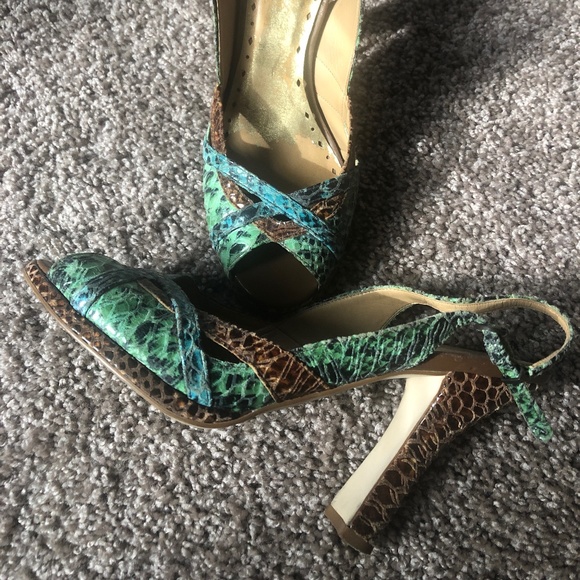 BCBGIRLS snakeskin embossed leather slingback pump - Picture 3 of 6